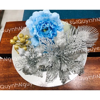 set phụ kiện trang trí( k bao gồm bánh và nước)
