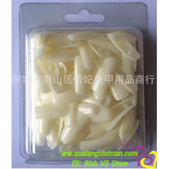 móng giả có chân 40c/20k