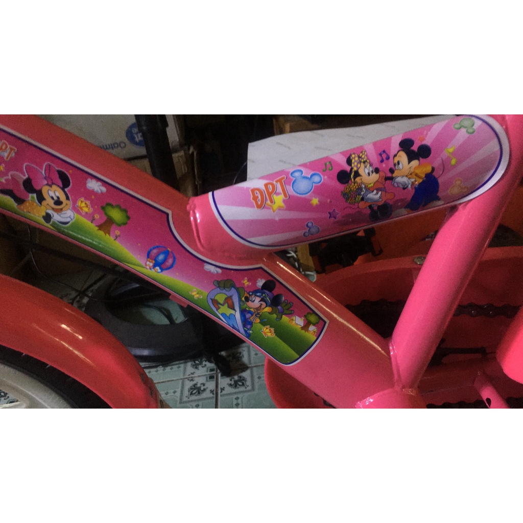 Xe đạp màu hồng Thái cho bé 2-3-4-5-6 tuổi , bánh 12/14 inch, yên ngồi sau nệm và có chuông