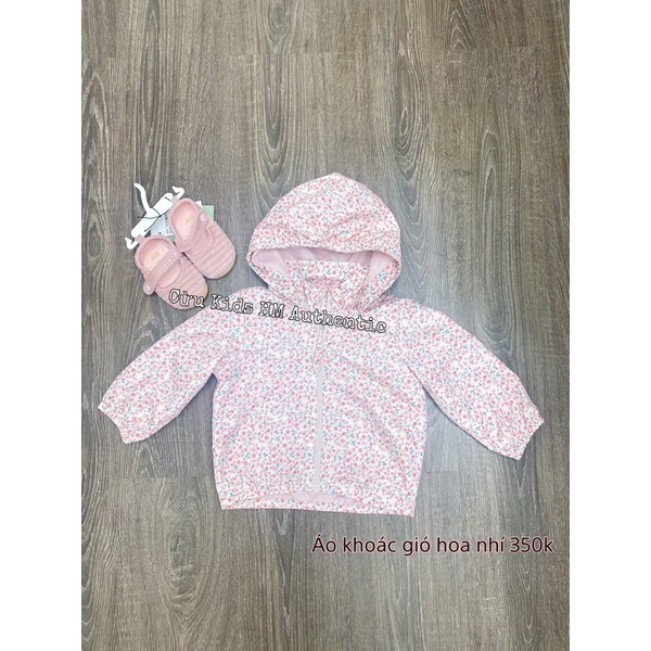 Áo khoác gió hoa nhí HM