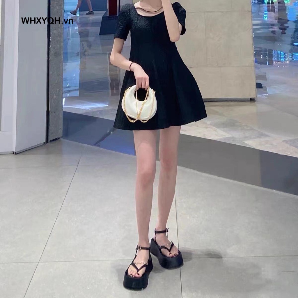 Giày Sandal Xỏ Ngón Đế Dày Tăng Chiều Cao Đính Hạt Phong Cách Hàn Quốc Roman
