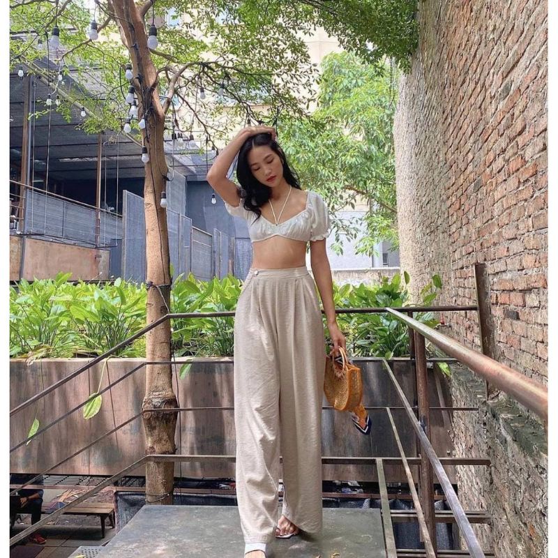 Áo CropTop Tay Phồng Cột Dây
