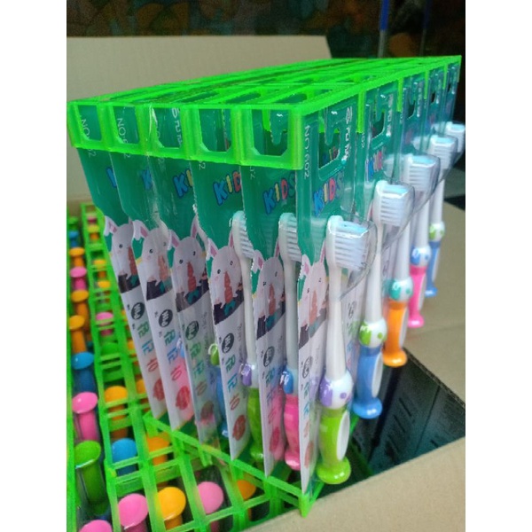 Bán Sỉ Cả Lố 30 Bàn Chải Đánh Răng Trẻ Em Hình Thú Kids