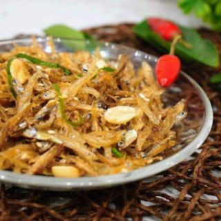 Đặc sản Cá cơm mờm sữa