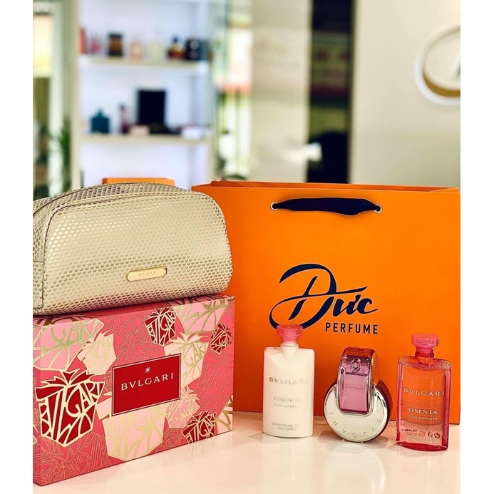 Set nước hoa Bvlgari Omnia Pink Sapphire ( EDT 65ml, Lotion 75ml, Showergel 75ml )