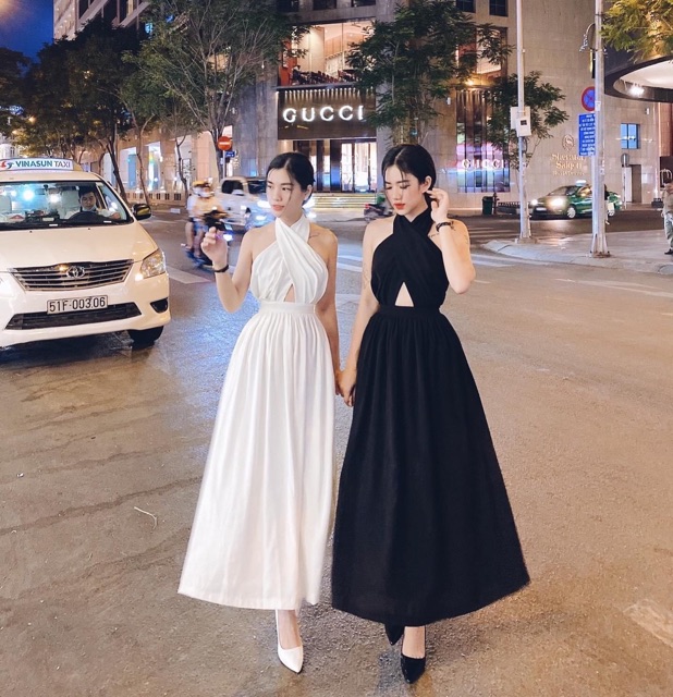 Đầm Maxi Hở Lưng Sang Chảnh