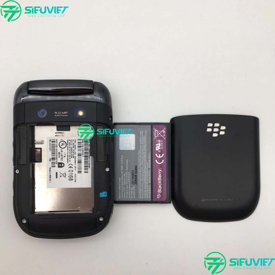 ĐIỆN THOẠI BLACKBERRY STYLE 9670 NẮP GẬP CHÍNH HÃNG | BigBuy360 - bigbuy360.vn
