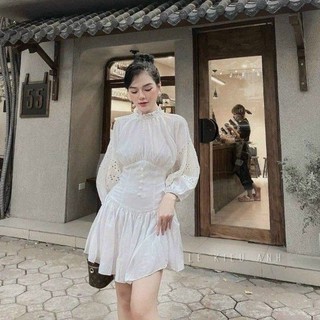 Đầm cổ trụ tay dài phối xô bo eo đính nút