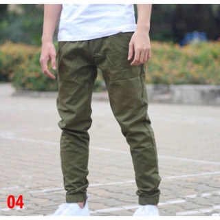 Quần Kaki Nam Jogger Màu Xanh Rêu