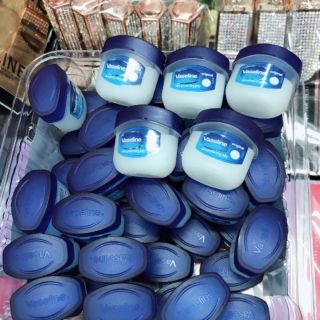 Sáp dưỡng môi Vaseline Lip Therapy 7g xuất xứ Mỹ