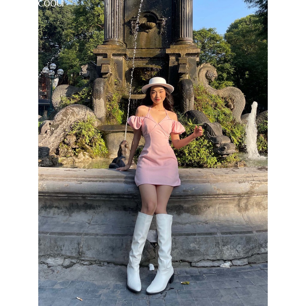 COQUI Váy hồng trễ vai sexy tay phồng cúp ngực Rose Dress
