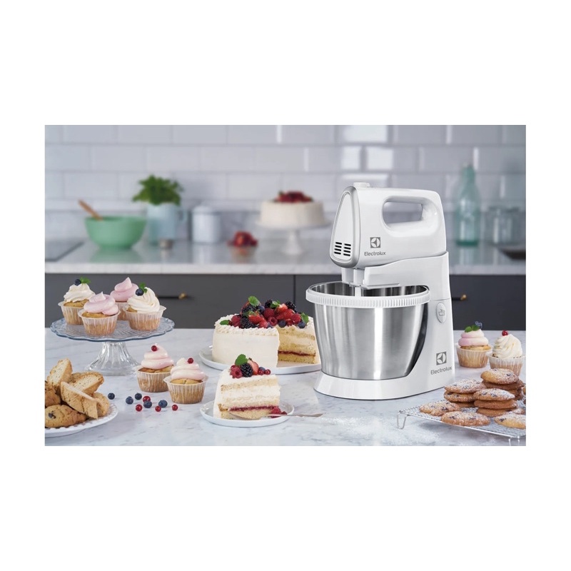 Máy trộn bột đánh trứng đánh kem ELECTROLUX ESM3300 450w