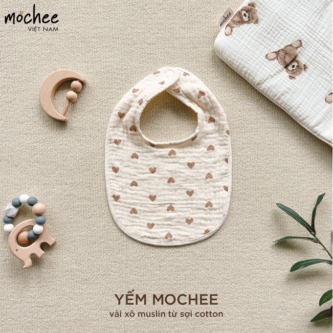 Yếm vải xô muslin cotton cho bé Mochee 20x17cm, yếm ăn dặm bấm cúc hình gấu - Monnie Kids