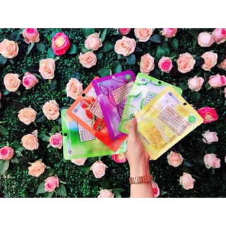 MẶT NẠ FOODAHOLIC 3D NATURAL ESSENCE MASK