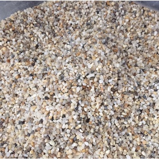 Sạn suối nhỏ trải nền