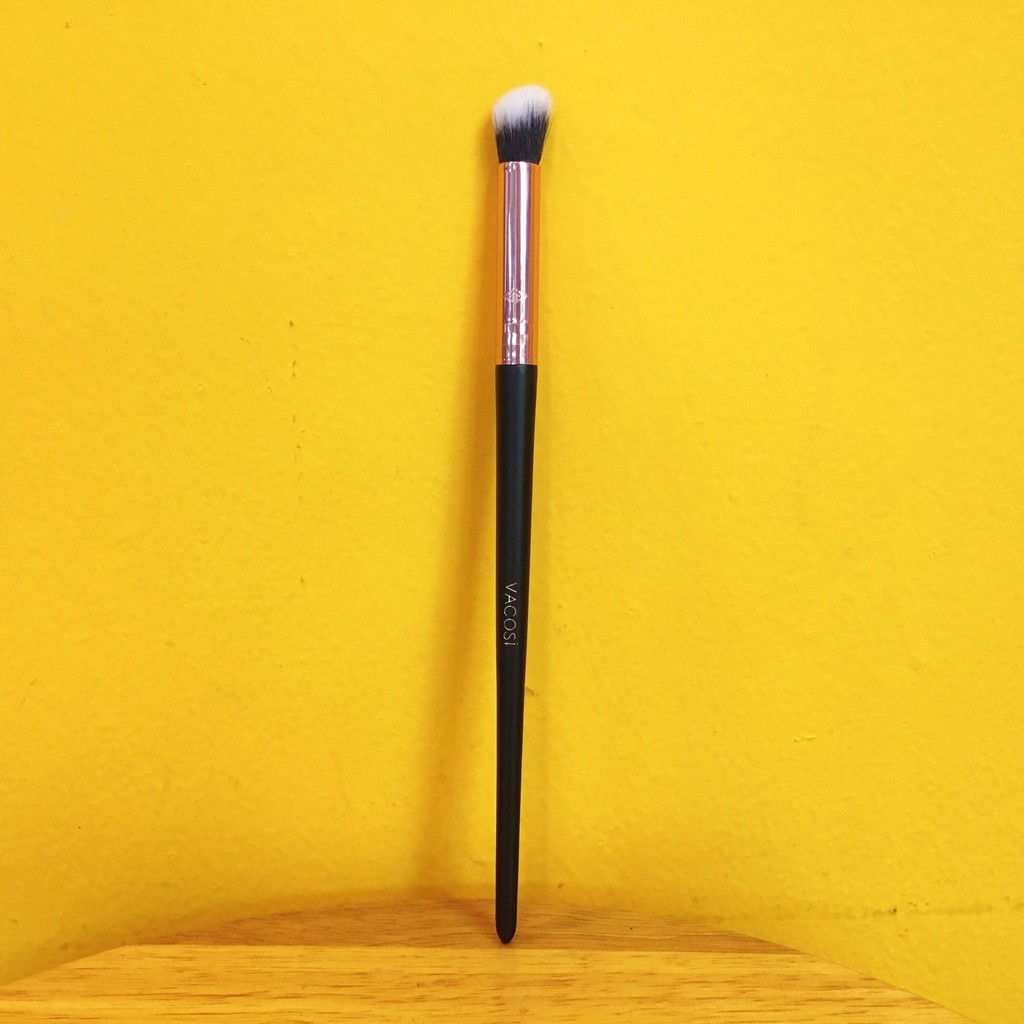 Cọ Đánh Mũi Đầu Xéo Vacosi N02 Collection Pro Makeup Angled Blend Brush N02