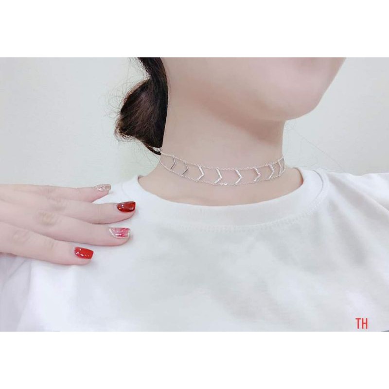 DÂY CHOCKER BẠC TA ÔM SÁT CỔ