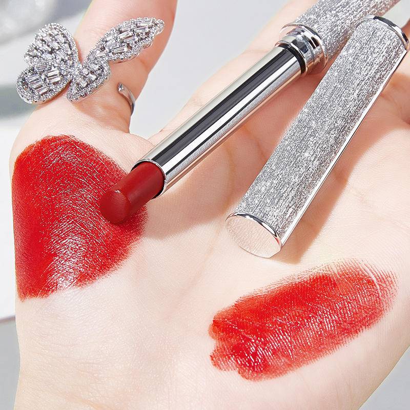 Son Môi Dưỡng Ẩm Chống Thấm Nước Màu Nude Thiết Kế Ống Mỏng Dành Cho Nữ