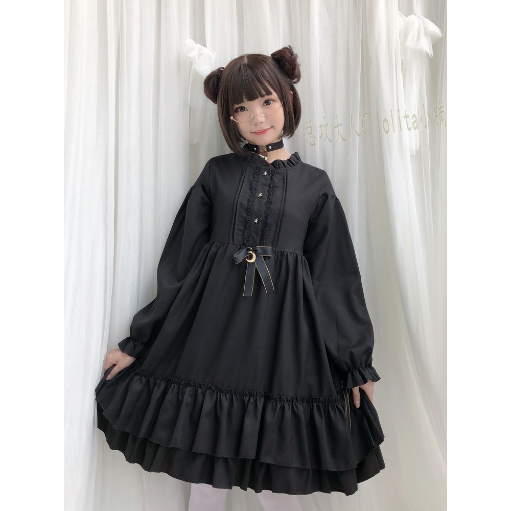 Váy đen lolita đáng yêu