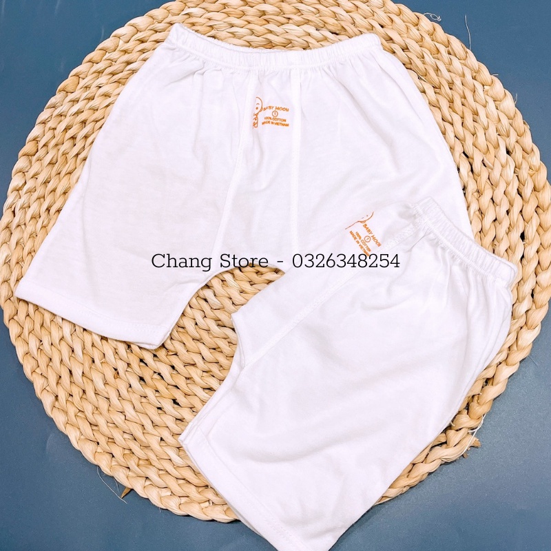 Quần ngắn mặc bỉm màu trắng cho bé sơ sinh từ 3 - 8kg