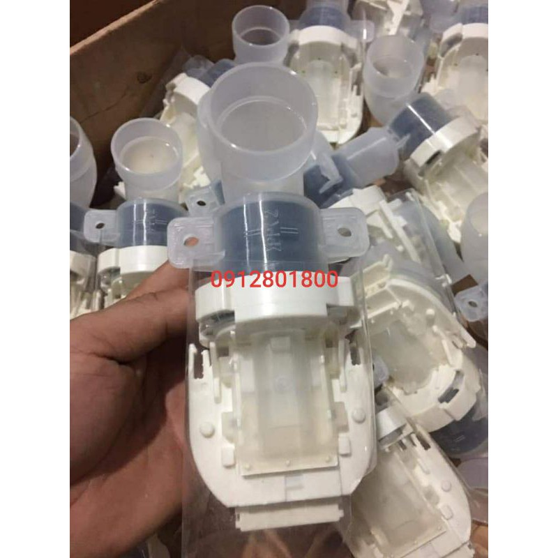 Bơm Xả Nước Máy Giặt LG Inverter Có Cổ Phốt Gắn Liền
