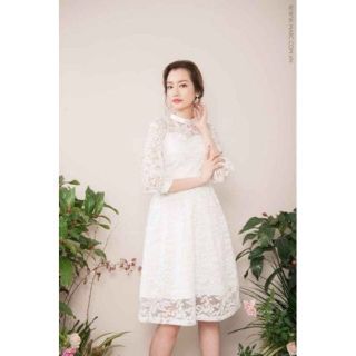 Đầm midi ren hoa Marc (65)