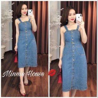 🆘Hit hot luôn ạ kỳ nghỉ lễ cũn Đầm jean nút 2 dây đơn giản siêu hot hot🤗Chất liệu :Jeans    cao cấp, dày dặn, mịn đẹp