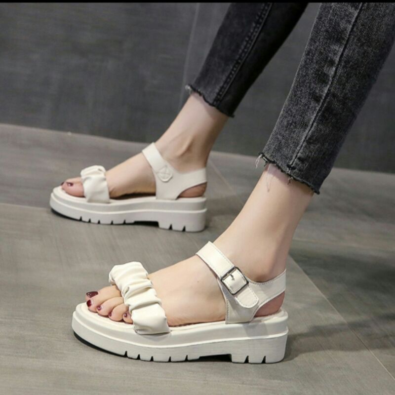 Dép Nữ Quai Hậu Nhún Ngang Đế PU Siêu Nhẹ Cao 5P Cực Êm Sang Chảnh Cá Tính