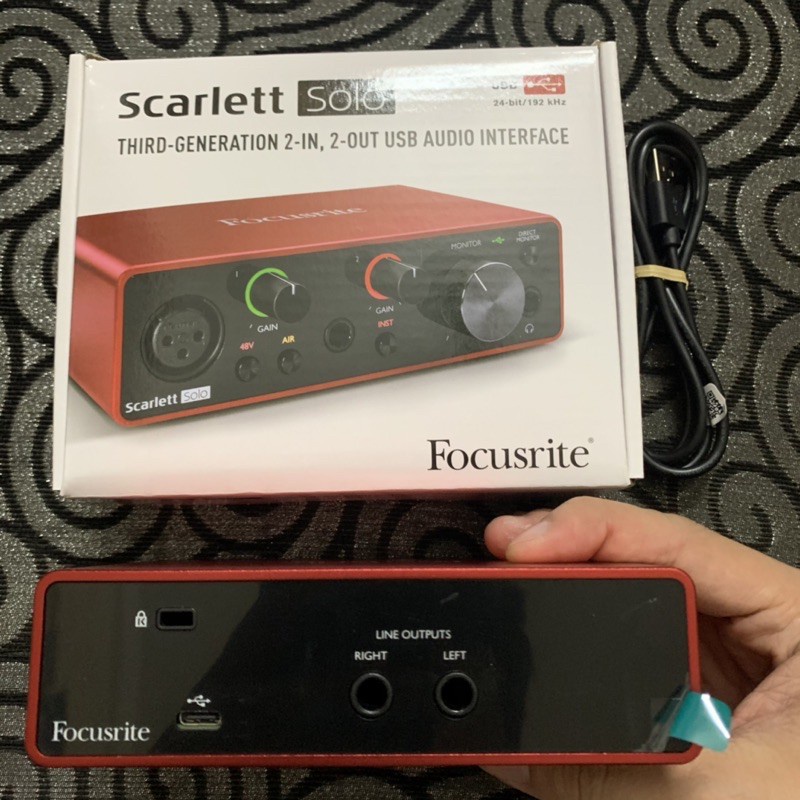 Sound Card Focusrite Scarlett Solo Gen 3 . Âm Thanh Cực Hay , Chuyên Dùng Phòng Thu , Livestream Chuyên Nghiệp