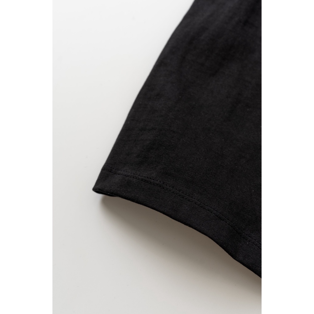 Áo THUN trơn 2 màu đen trắng phông unisex vải COTTON giữ form, chống nhăn, áo đôi basic