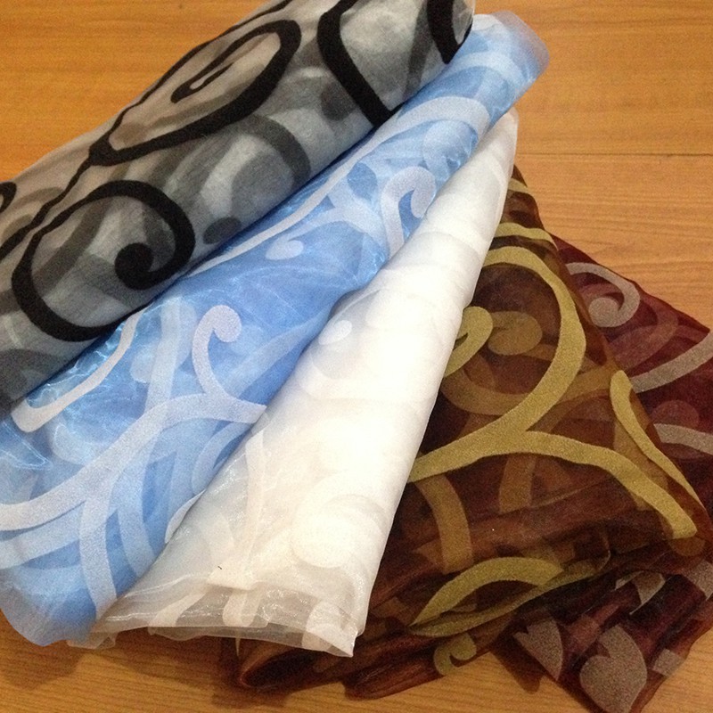 Màn treo cửa sổ họa tiết hoa ren