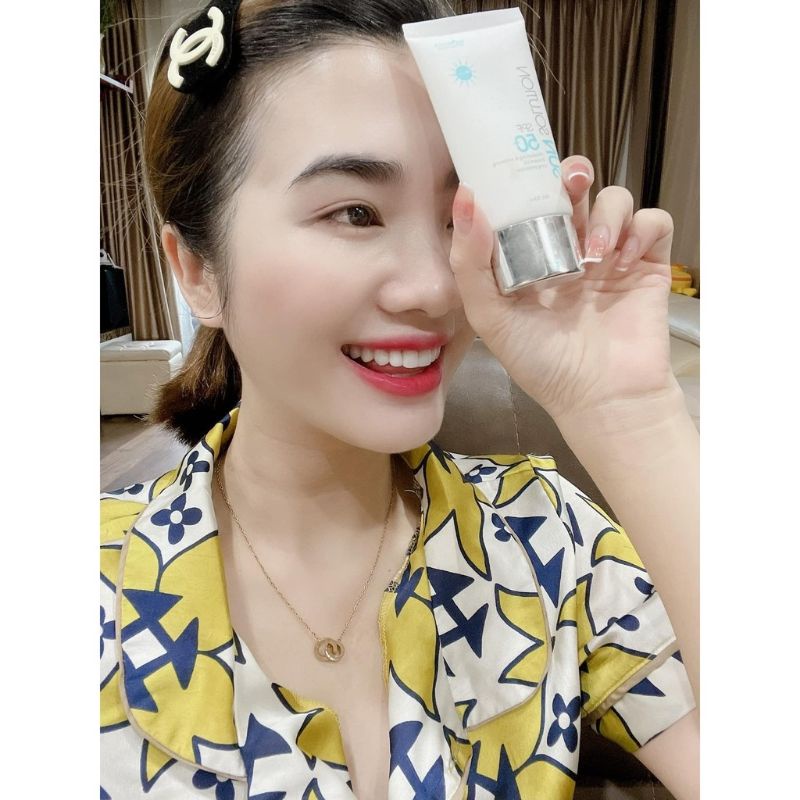 Kem Chống Nắng Morena Huyền Phi Chống Nắng Siêu Đỉnh, Dưỡng Da, Makeup, Thẩm Thấu Nhanh