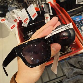 Kính h&m