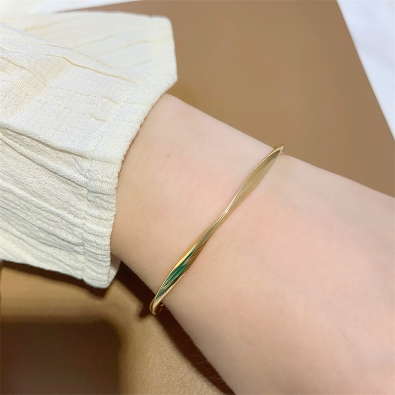 Vòng Tay Bạc Dạng Hở Hoạ Tiết Gợn Sóng Thời Trang Fantastic789