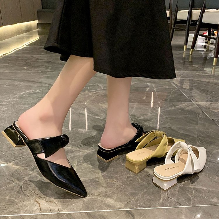 Fashion Pointed Bow Decoration  Flat Slippers for Women