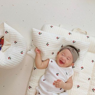 GỐI MỎNG QUILTING CHỮ NHẬT DOT - TO - DOT