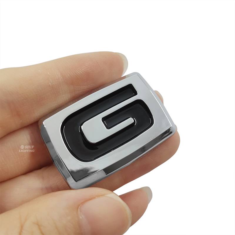 Sticker trang trí hình biểu tượng xe hơi Toyota Innova E G S 1.8 E G S