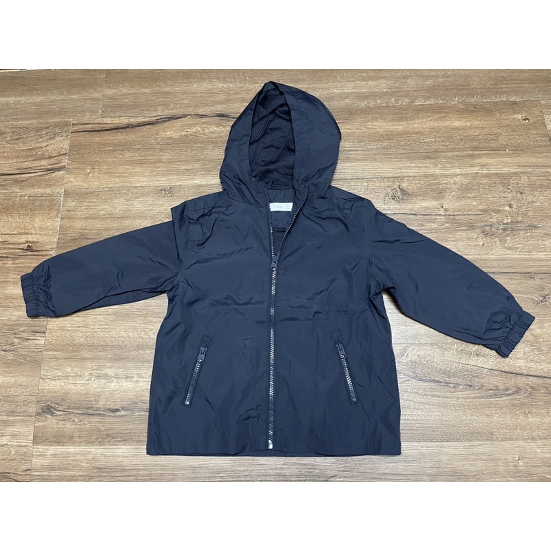 Áo gió 2 lớp lót lưới vnxk cho bé trai Mango size 5 tuổi xuất xịn