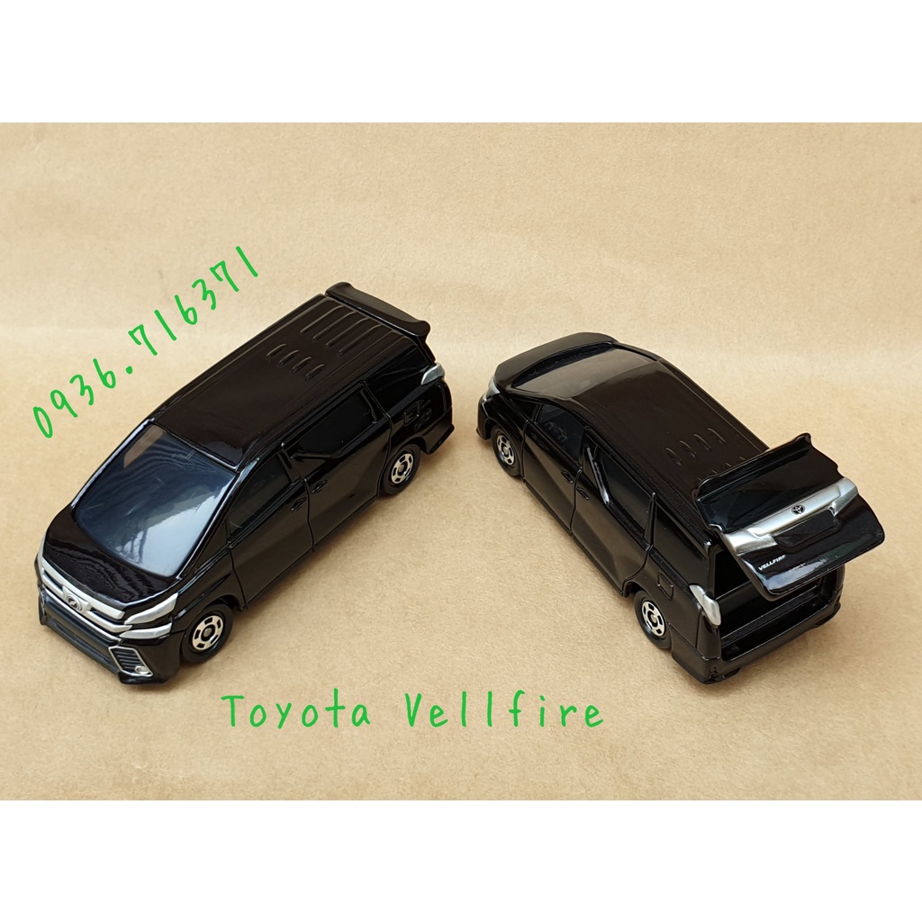 Mô hình siêu xe Toyota Vellfire màu đen mở được cốp sau tomica Nhật bản