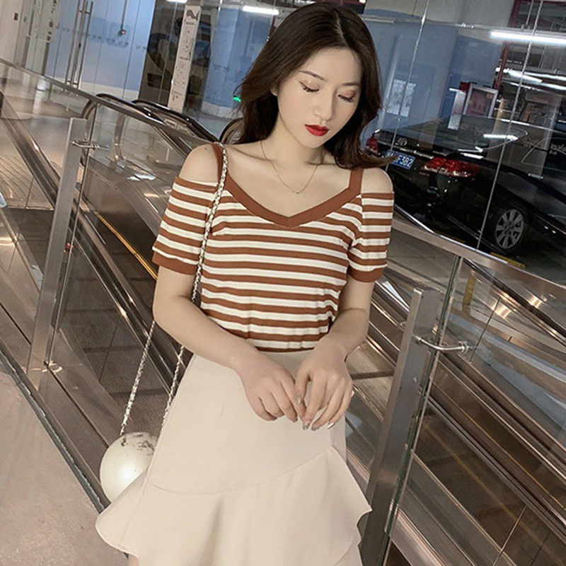 Áo dệt kim nữ cổ chữ V hở vai phong cách Hàn Quốc | BigBuy360 - bigbuy360.vn