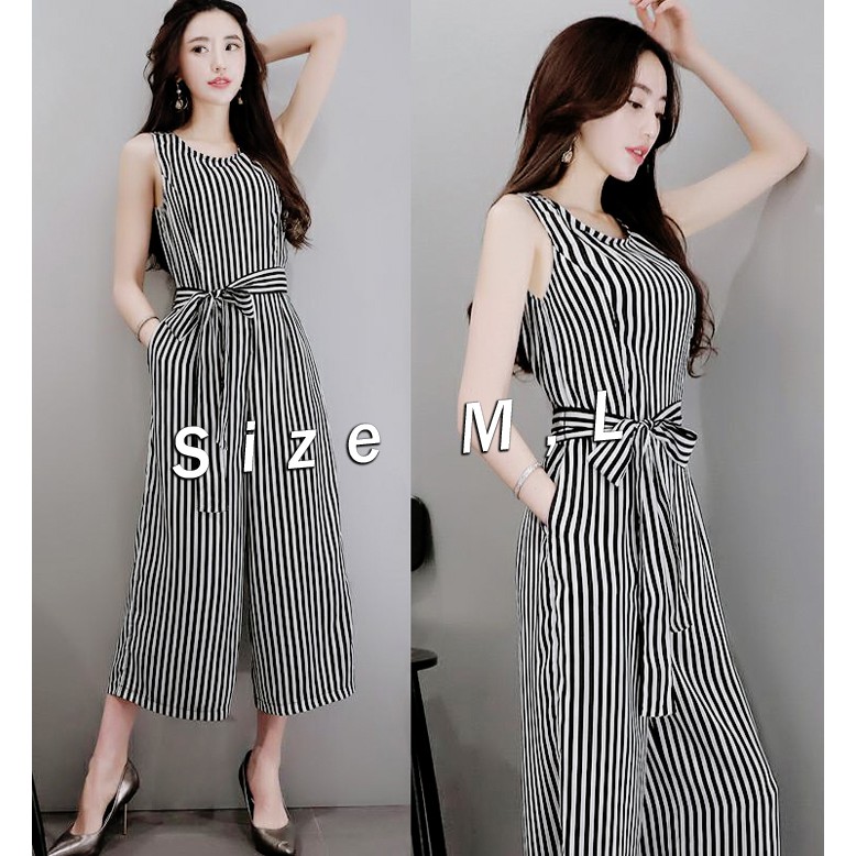 Jum lửng ống loe thắt dây nơ sọc trắng đen xinh xắn