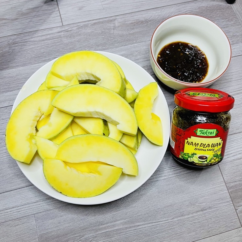 Nước chấm hoa quả Thái Lan, mắm ruốc chấm trái cây hiệu TAKRAI NAMPLAWAN