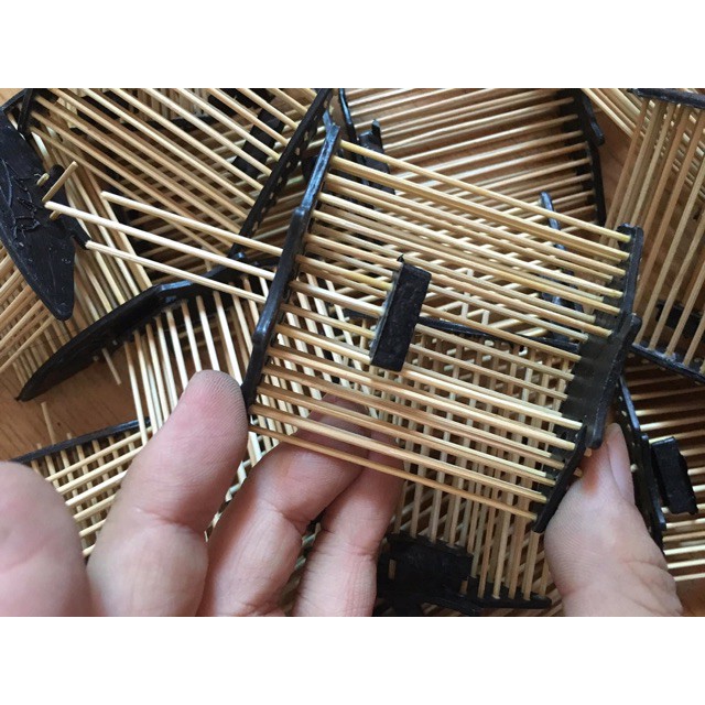 Rọ dế chim chào mào,rõ dế cho chim khuyên phụ kiện lồng chim Halosung PK106