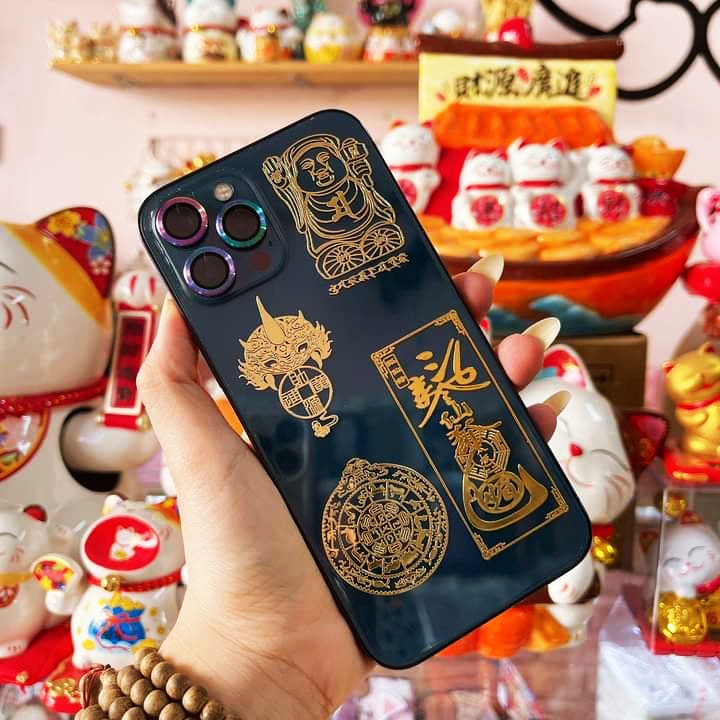 Miếng dán điện thoại tài lộc may mắn phù hợp phong thuỷ đẹp lung linh phù hợp cho nhiều dòng smartphone