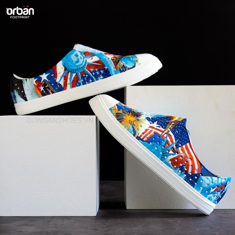 [New 2021] [Urban] Giày nhựa lỗ nam nữ đi mưa đi biển Urban - Chất liệu Eva siêu nhẹ, chống nước, giá tốt - Màu Cờ Mỹ