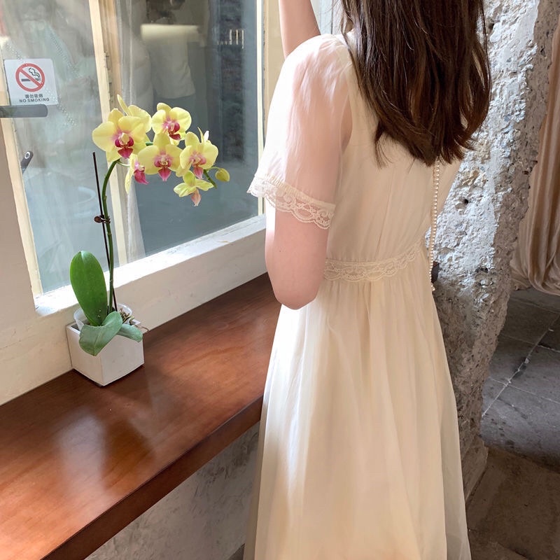 Váy tiểu thư tay lỡ