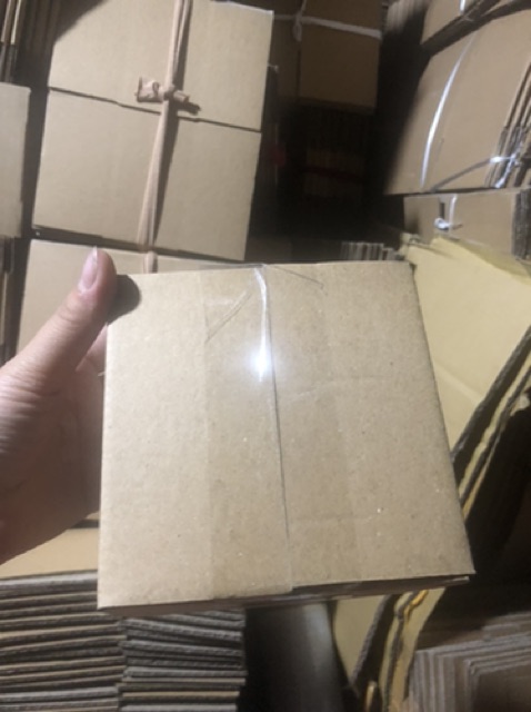 12x12x6,5 hộp carton đóng hàng giá rẻ
