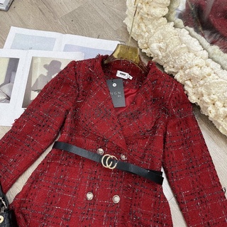 Áo vest dạ đỏ kèm đai