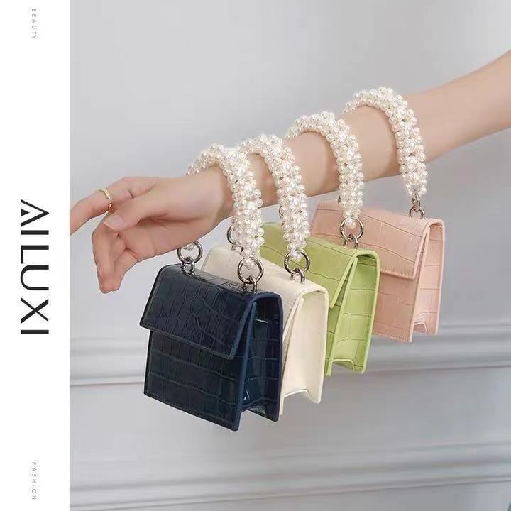 Túi đeo chéo mini phối dây xích có đính hạt thời trang mới 2021