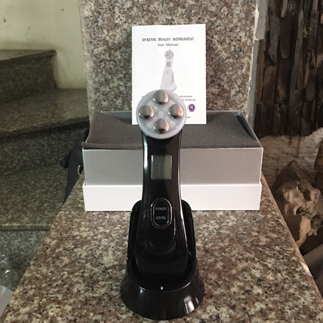  Máy Nâng Cơ Mặt RF Light trẻ hóa da